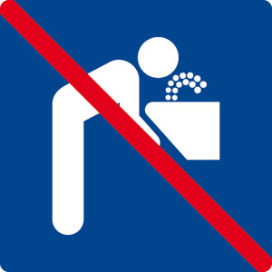 Schwimmbadschild - Kein Trinkwasser - Folie Selbstklebend - 5 x 5 cm